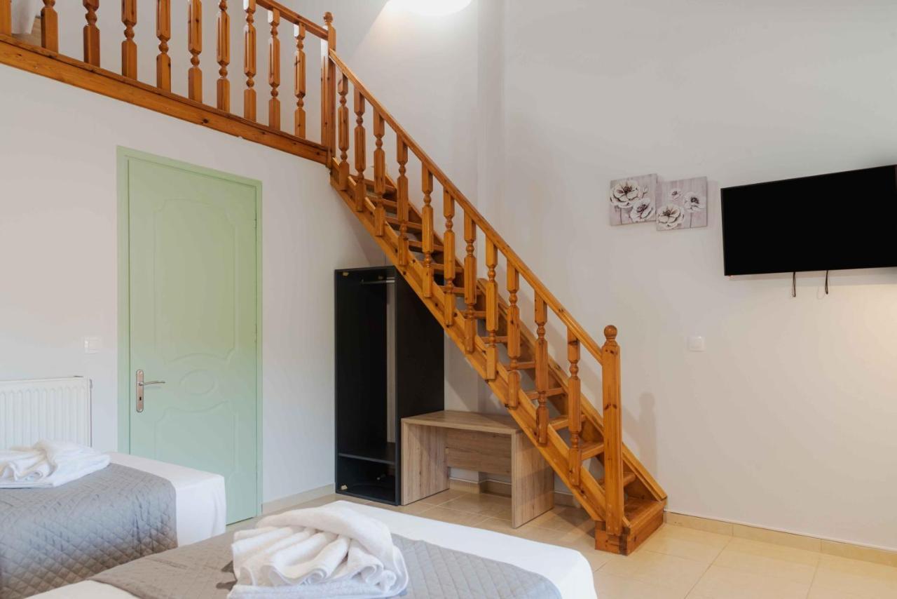 Riposo Studios & Apartments Kavos Bagian luar foto