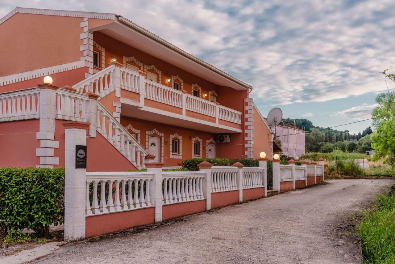 Riposo Studios & Apartments Kavos Bagian luar foto