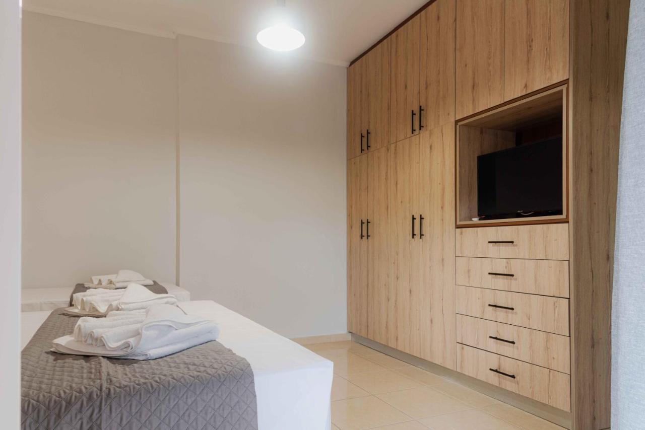 Riposo Studios & Apartments Kavos Bagian luar foto