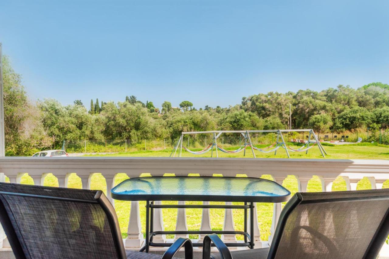 Riposo Studios & Apartments Kavos Bagian luar foto