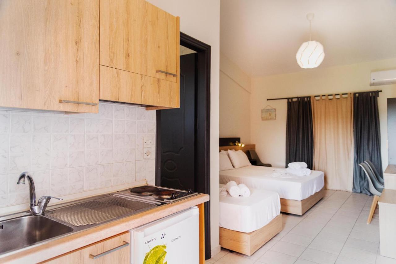 Riposo Studios & Apartments Kavos Bagian luar foto