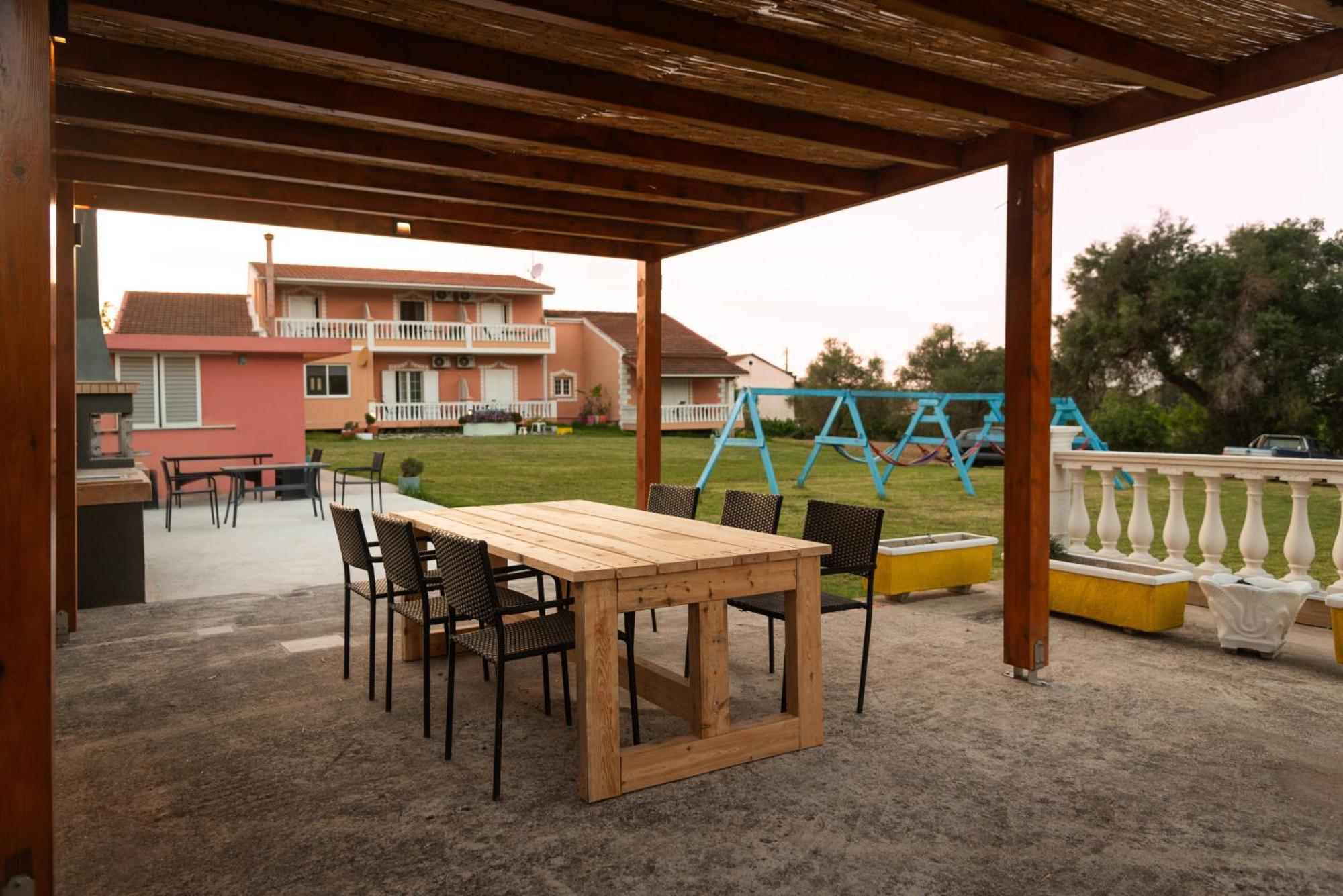Riposo Studios & Apartments Kavos Bagian luar foto